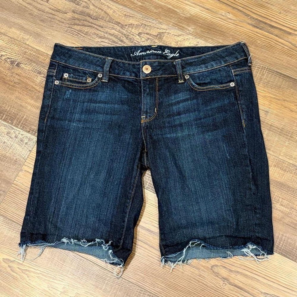 American Eagle Outfitters 10 navy blue denim cut off stretch shorts
